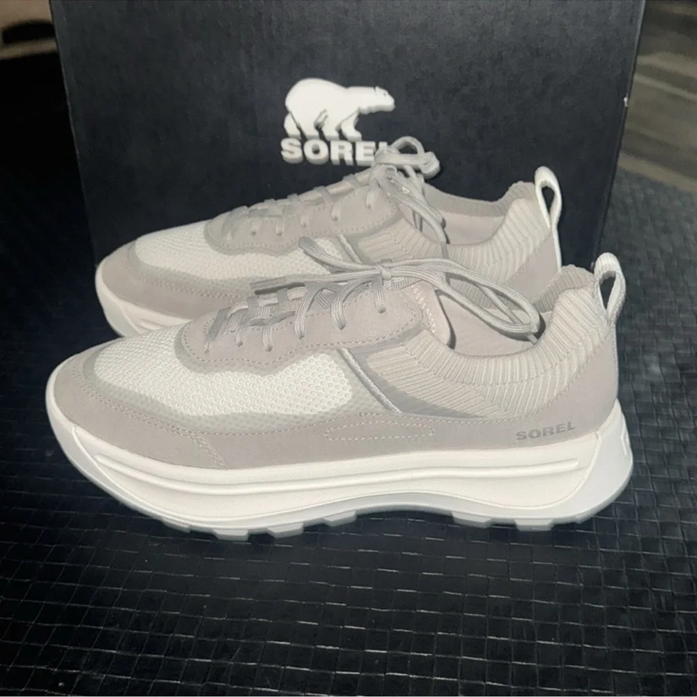 New in box authentic Sorel designer signature sneakers sz 9.5